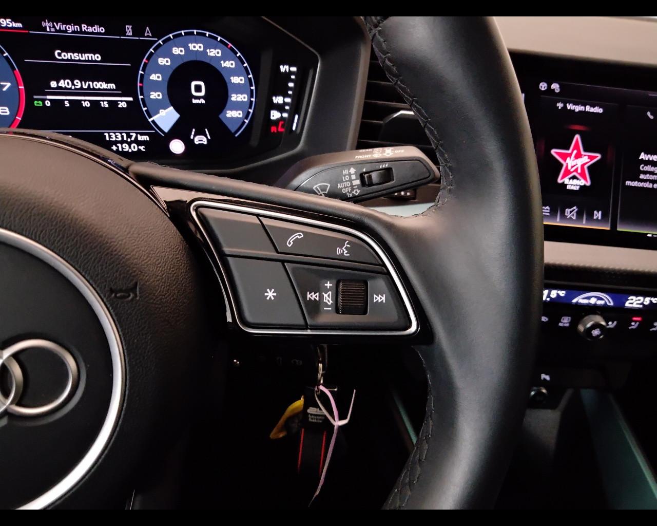 AUDI A1 II 2022 allstreet - A1 allstreet 25 1.0 tfsi Business 95cv