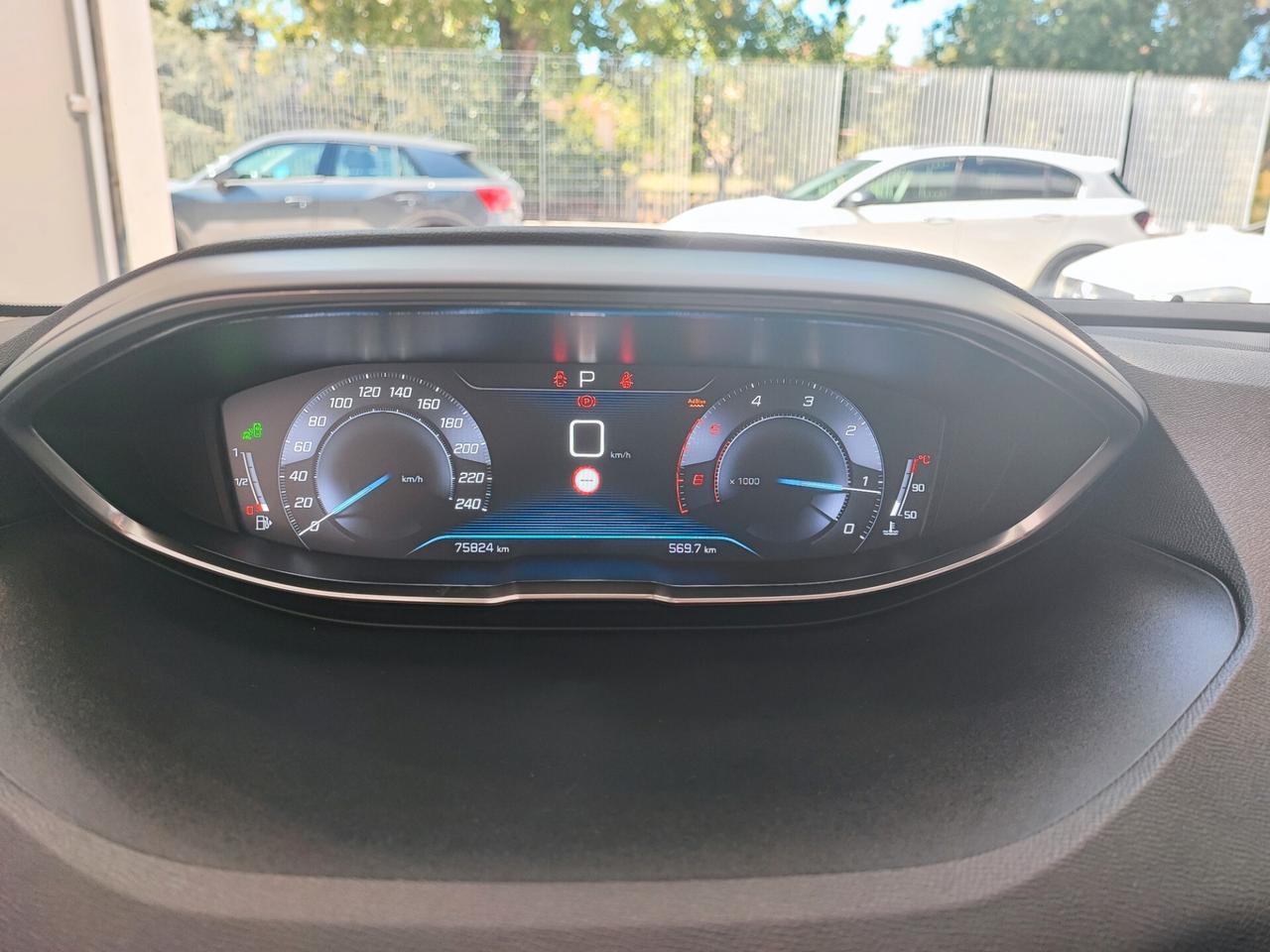 Peugeot 3008 BlueHDi 130 S&S EAT8 Allure