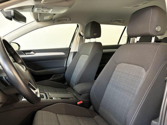 VOLKSWAGEN Passat Variant 2.0 TDI DSG ELEGANCE ---40000km