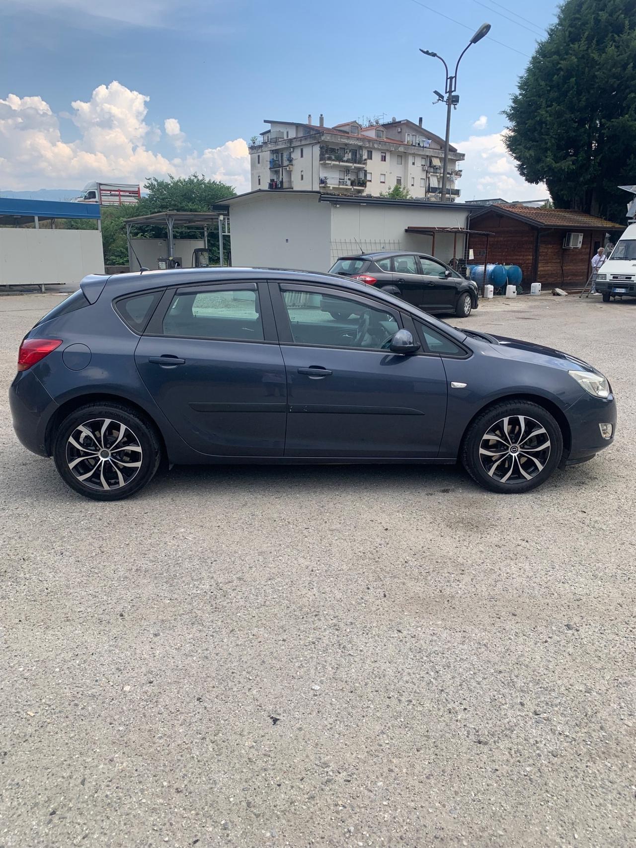 Opel Astra 1.7 CDTI 110CV 5p Cosmo 150000KM