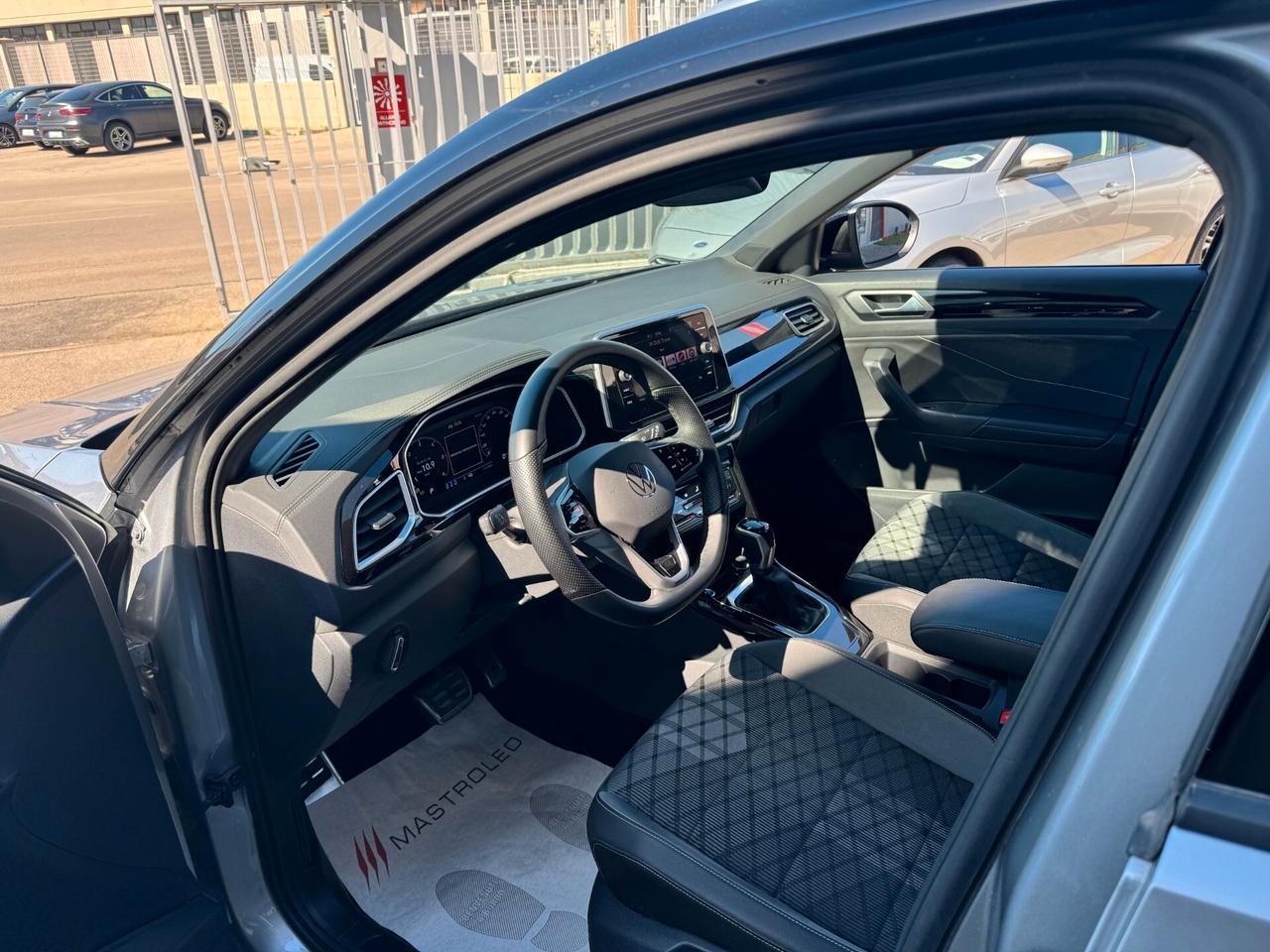 Volkswagen T-Roc 2.0 TDI SCR 150 CV DSG R-Line