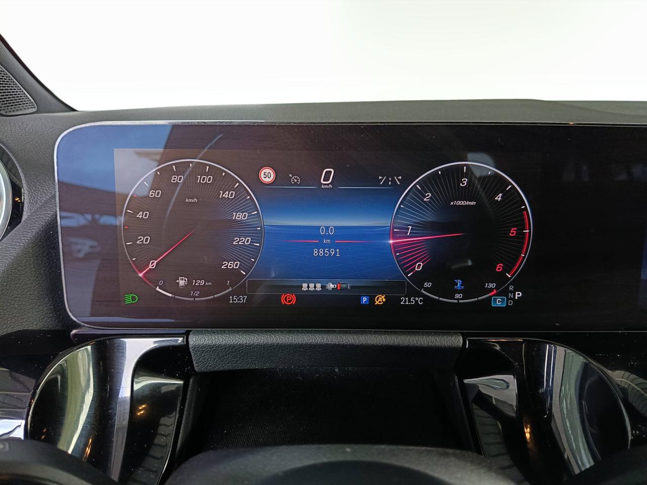 Mercedes-Benz GLA-H247 2023 - GLA 200 d AMG Line Premium auto