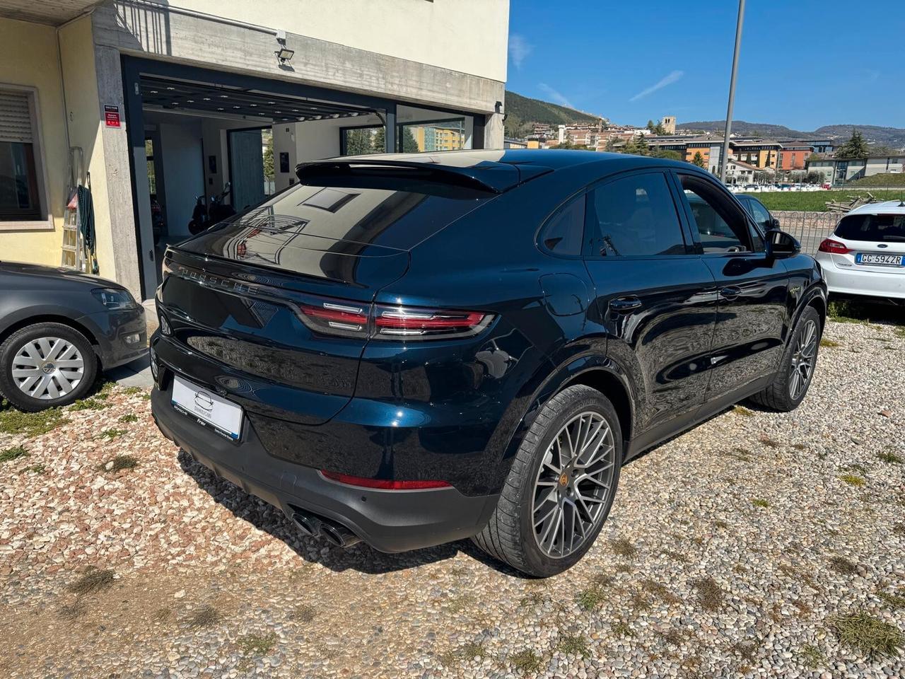 Porsche Cayenne Coupé 3.0 V6 E-Hybrid Platinum Edition