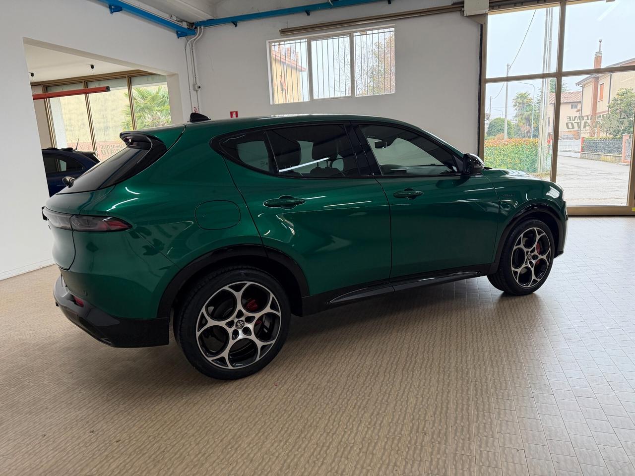 Alfa Romeo Tonale 1.6 diesel 130 CV TCT6 Veloce Verde Montreal