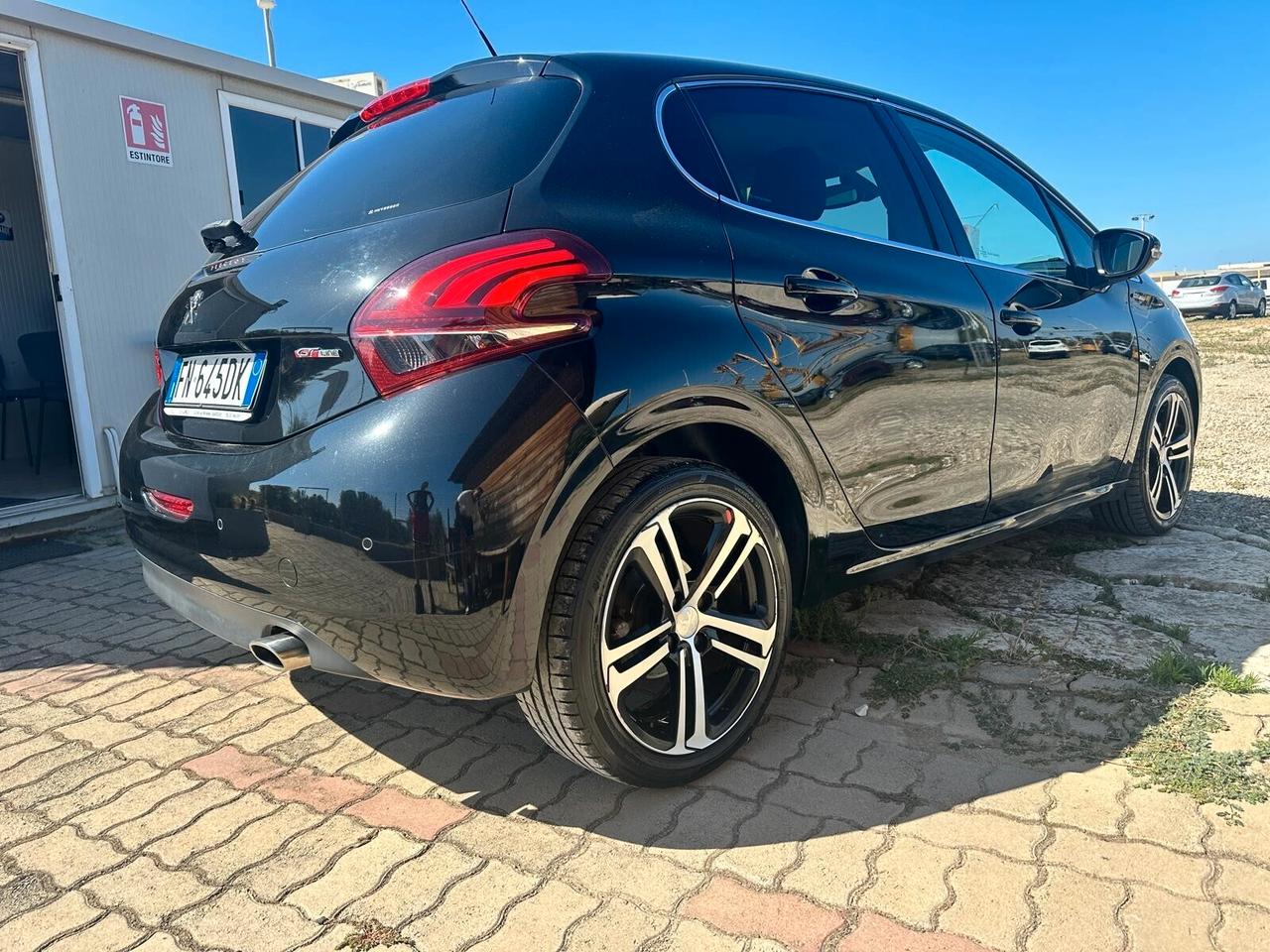 Peugeot 208 BlueHDi 120 S&S 5 porte GT Line