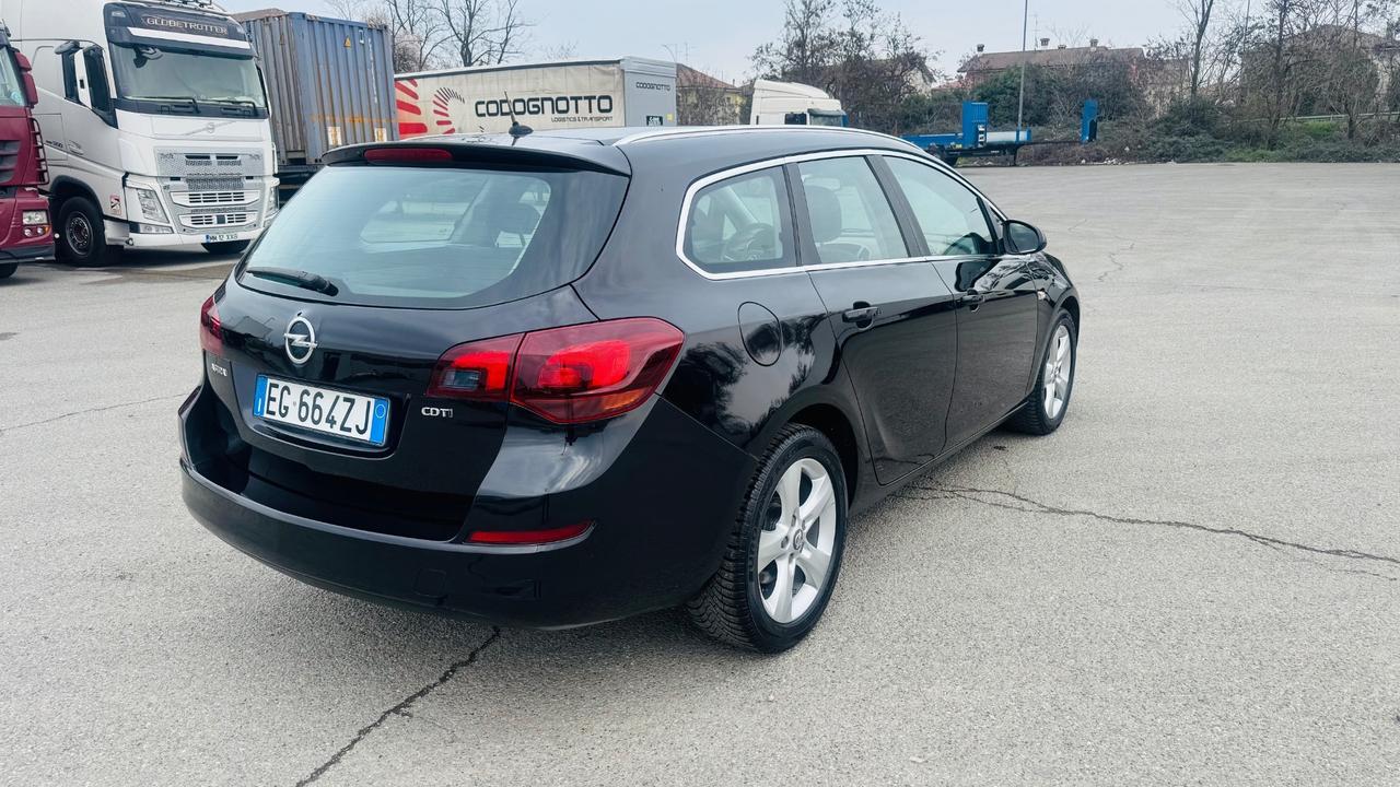 Opel Astra 1.7 CDTI 110CV Sports Tourer Cosmo