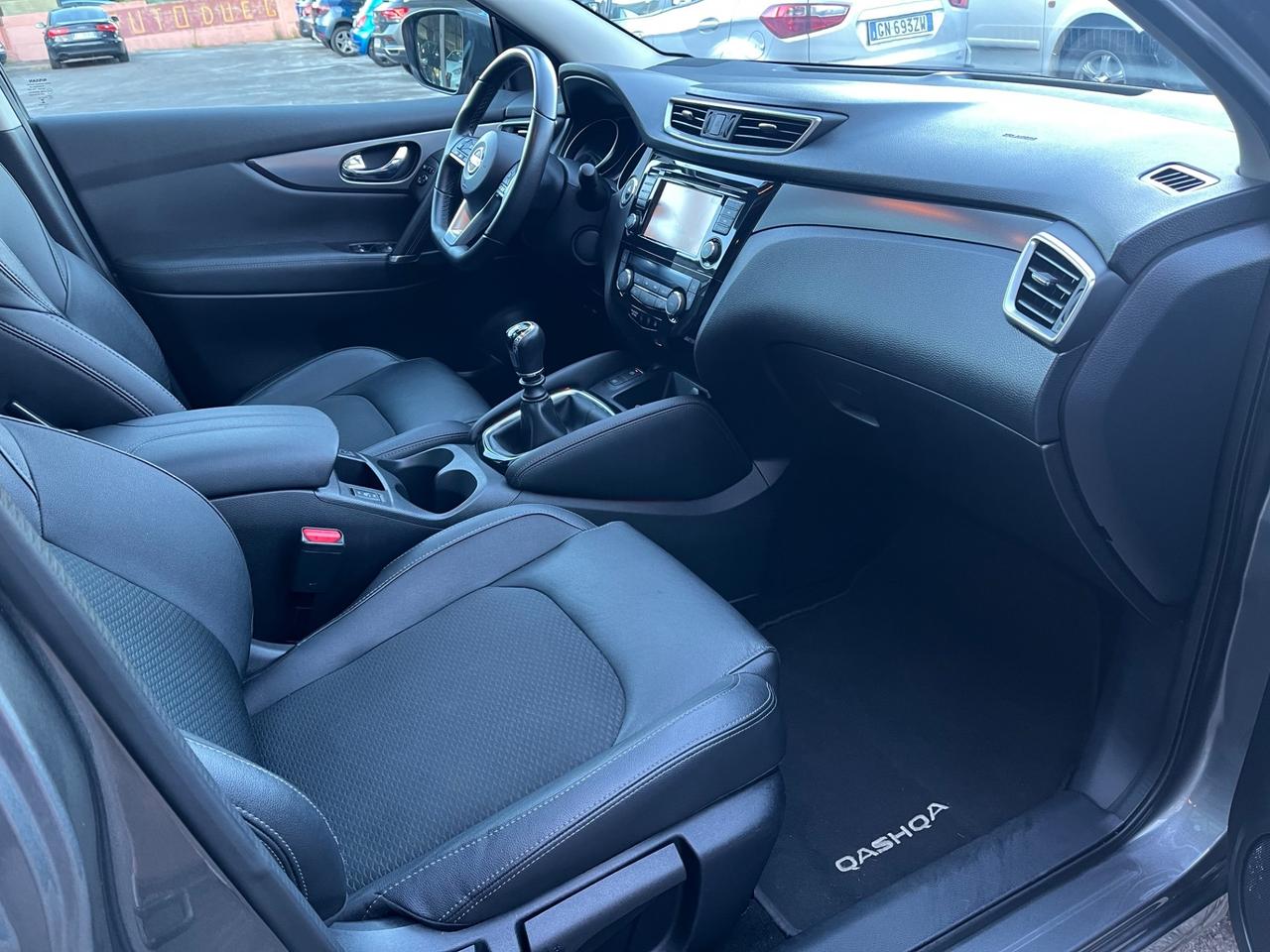 Nissan Qashqai 1.5 dCi115 CV Tekna-solokm57000-