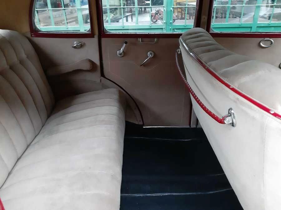 Ford Model B Sedan – 1933