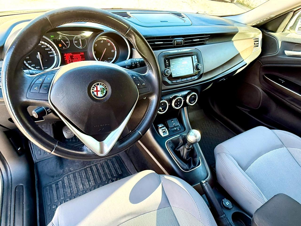 Alfa Romeo Giulietta 1.6 JTDm-2 105 CV Exclusive