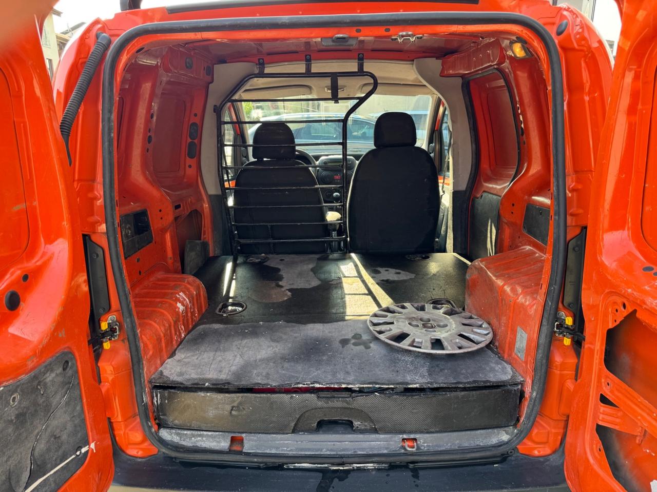 Fiat Fiorino 1.4-Metano 2027- Neopatentati