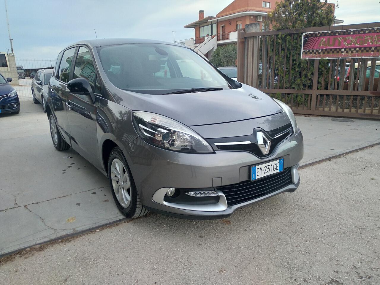 Renault Scenic Scénic XMod 1.5 dCi 110CV Limited
