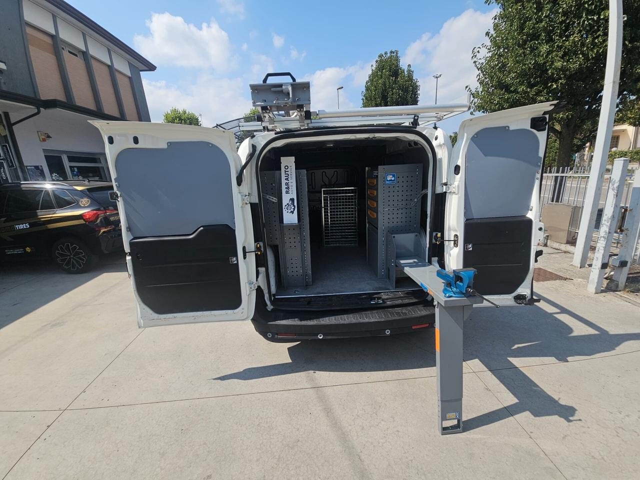 FIAT DOBLÒ CARGO 4 PORTE CARGO 1.4 T-JET NATURAL POWER SX EURO6