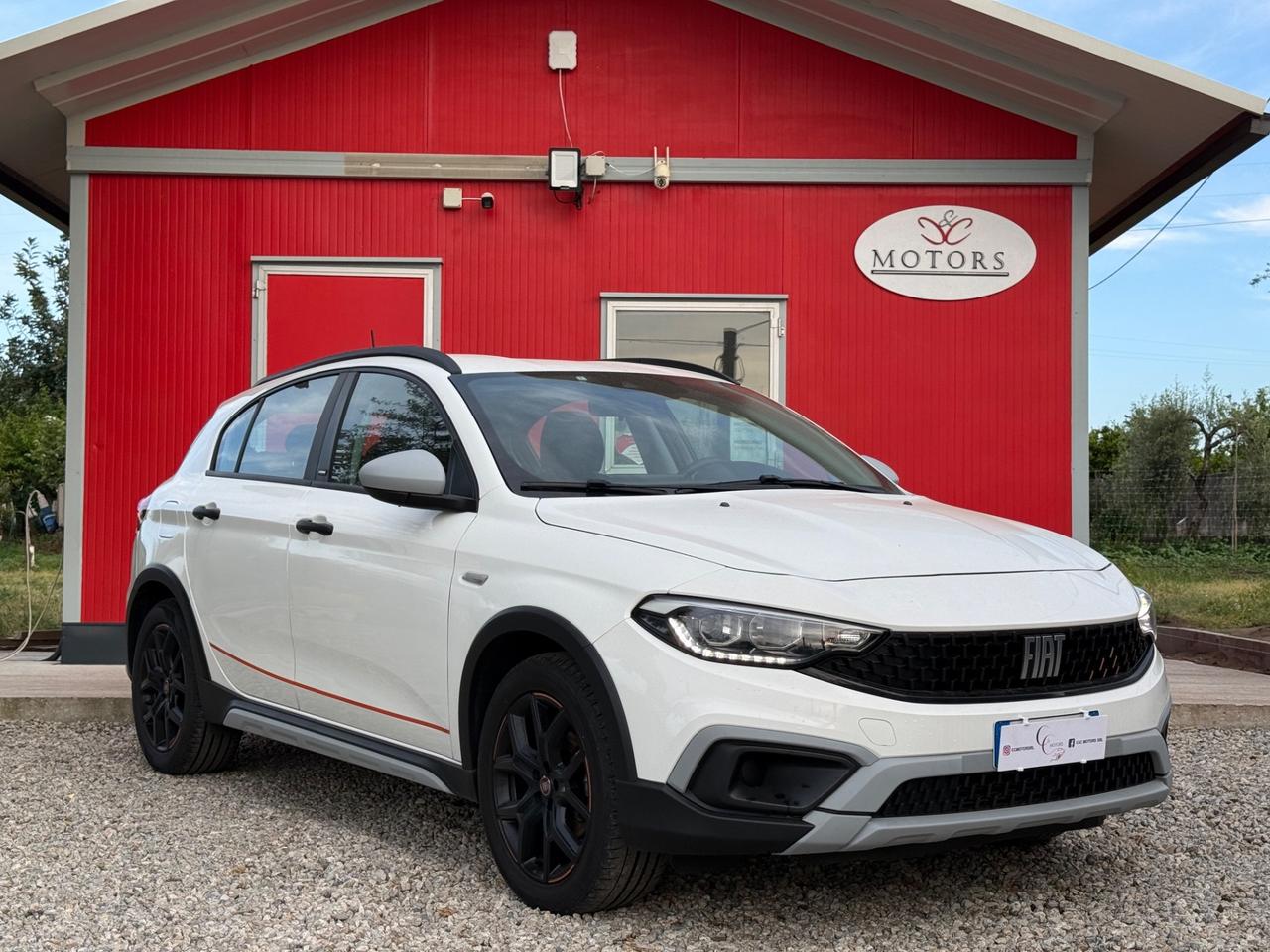 Fiat Tipo 1.6 Mjt S&S 5 porte Cross Garmin