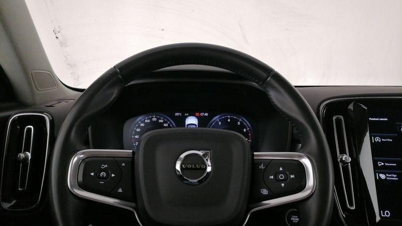 Volvo XC40 1.5 t3 Momentum Pro 163cv auto my21