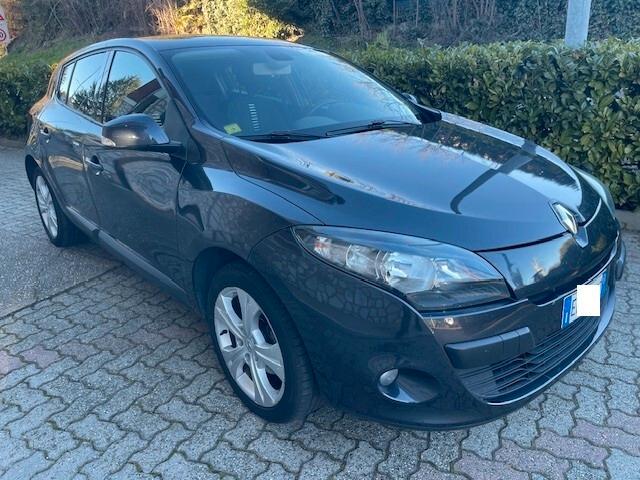 RENAULT MEGANE 5P 1.6 110CV LIMITED
