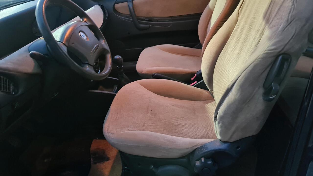 Lancia Y 1.2i cat LS Servosterzo / ARIA Condizionata impianto metano gomme nuove frizione nuova Straperfetta