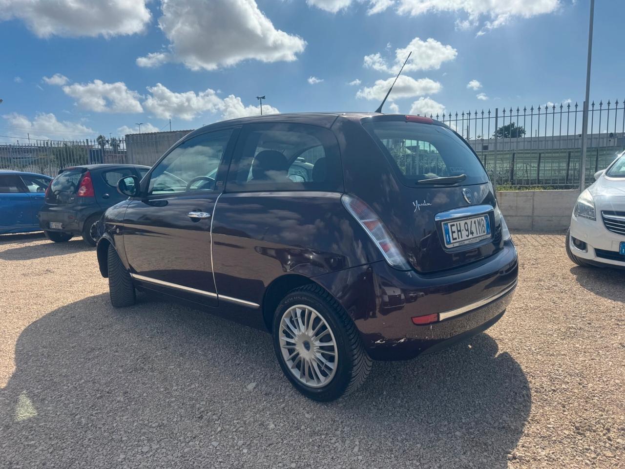 Lancia Ypsilon 1.2 69 CV 5 porte GPL Ecochic Diva