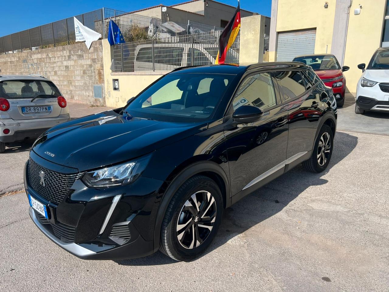 Peugeot 2008 BENZ 17MILA KM 2023 COME NUOVA