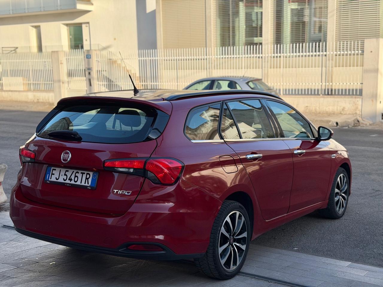 Fiat Tipo 1.6 Mjt 120 cv SW Lounge-2017