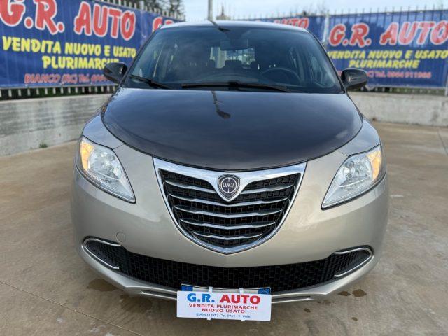 LANCIA Ypsilon 1.2 69 CV 5 porte Gold BICOLOR