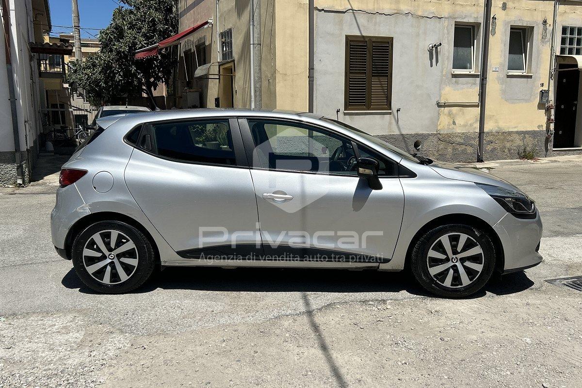 RENAULT Clio 1.2 75CV 5 porte Live