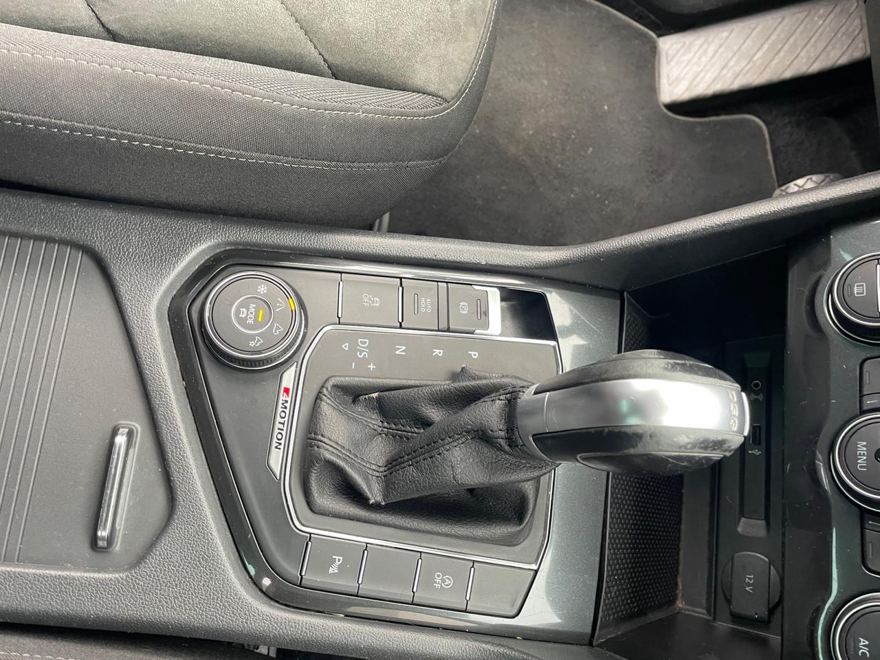 Volkswagen Tiguan 2.0 TDI 4 Motion*Automatik*Navi*Cerchi*