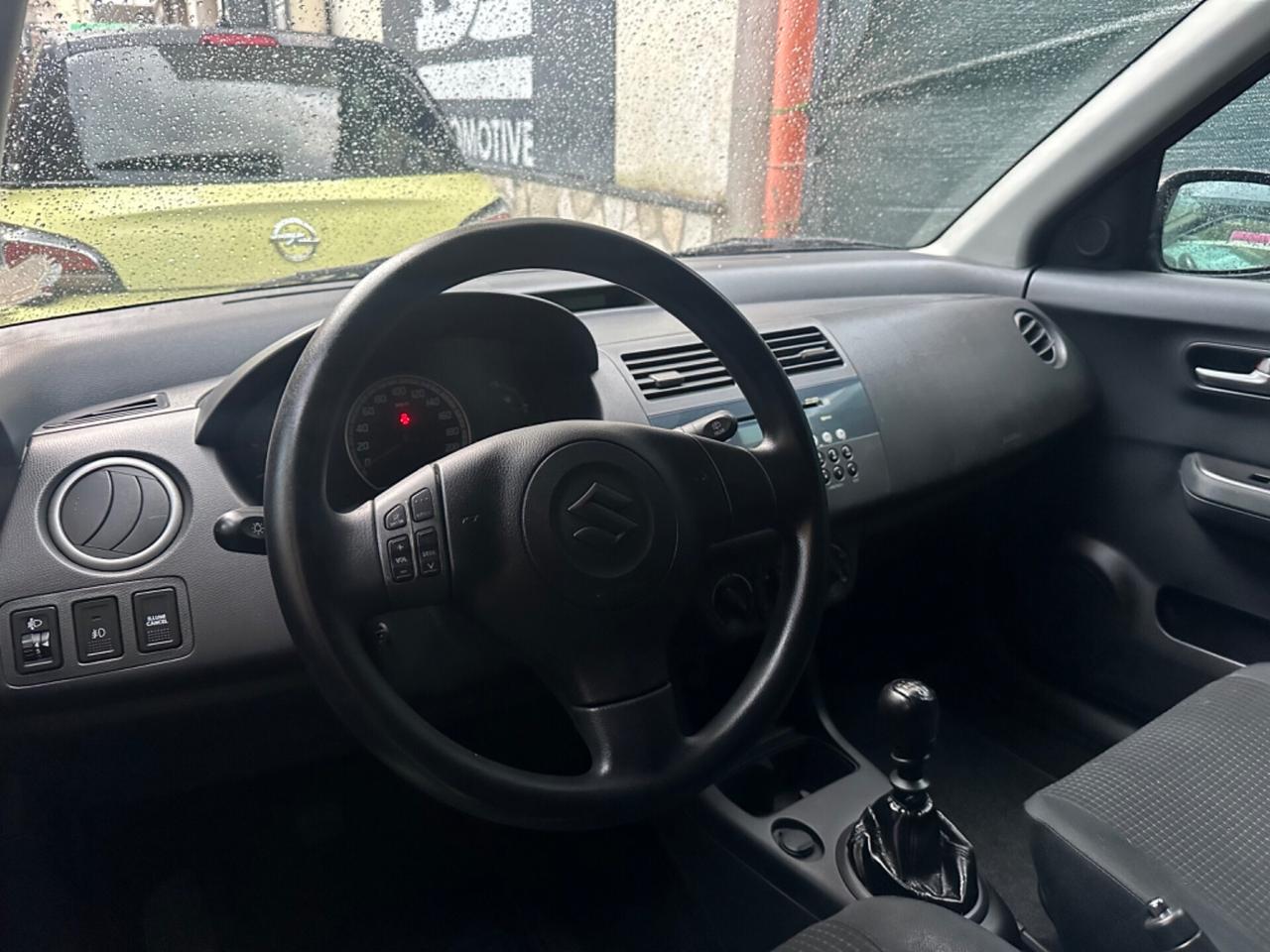 Suzuki Swift 1.3 DIESEL/ NEO PATENTATI/ OPACO