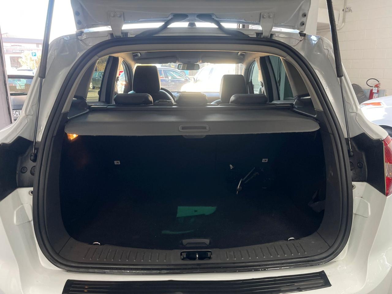 Ford Kuga 2.0 TDCi 140 CV 2WD Titanium DPF