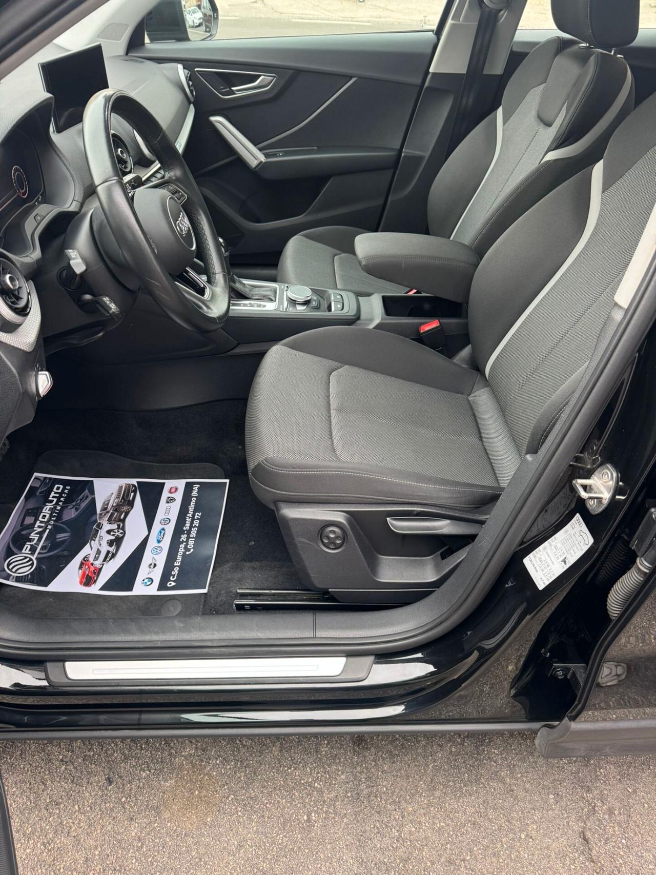 Audi Q2 35 TFSI S tronic Identity Black