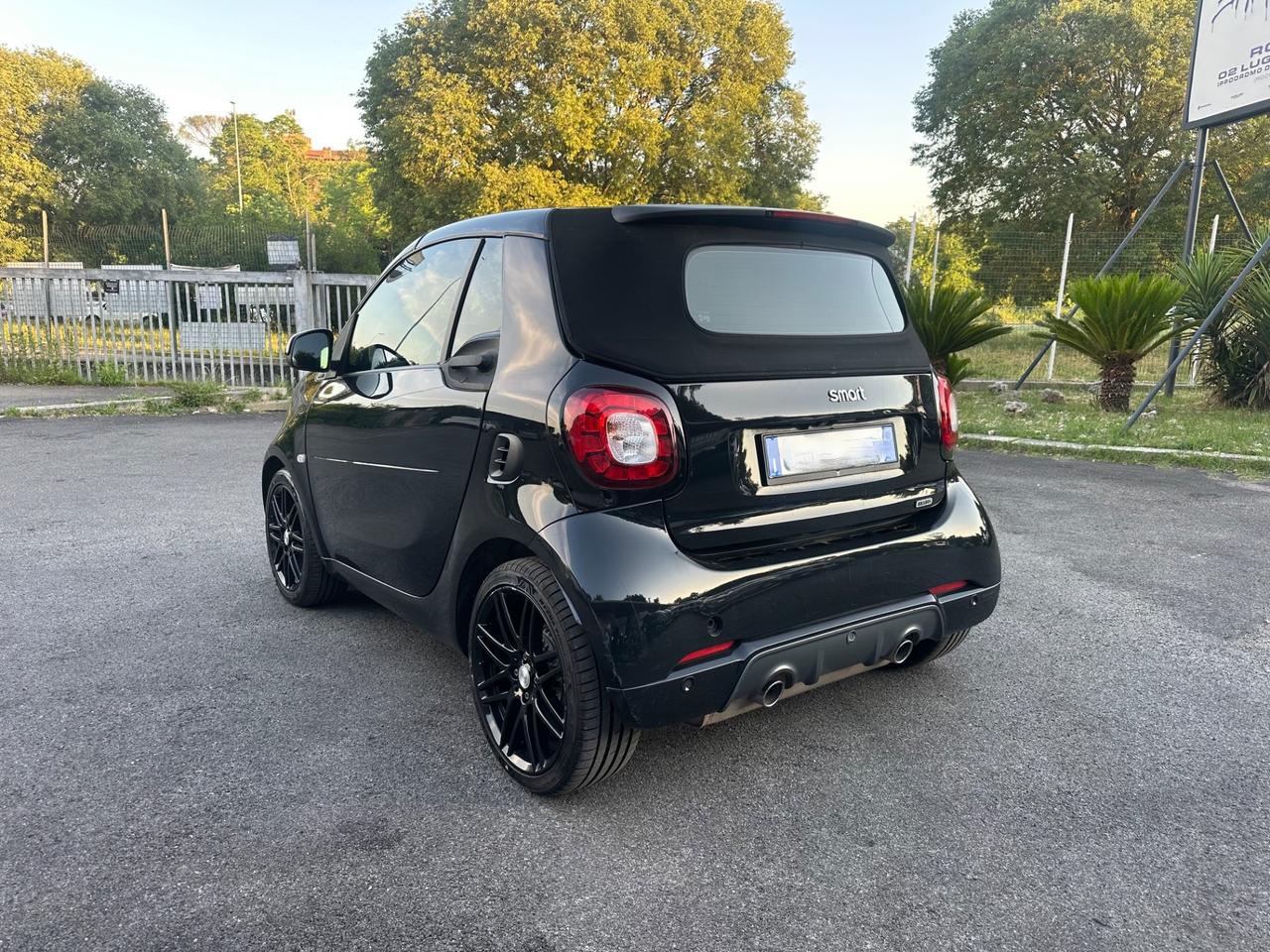 Smart ForTwo BRABUS 0.9 Turbo twinamic cabrio Xclusive BLACK NIGHT Permute Rate Garanzia