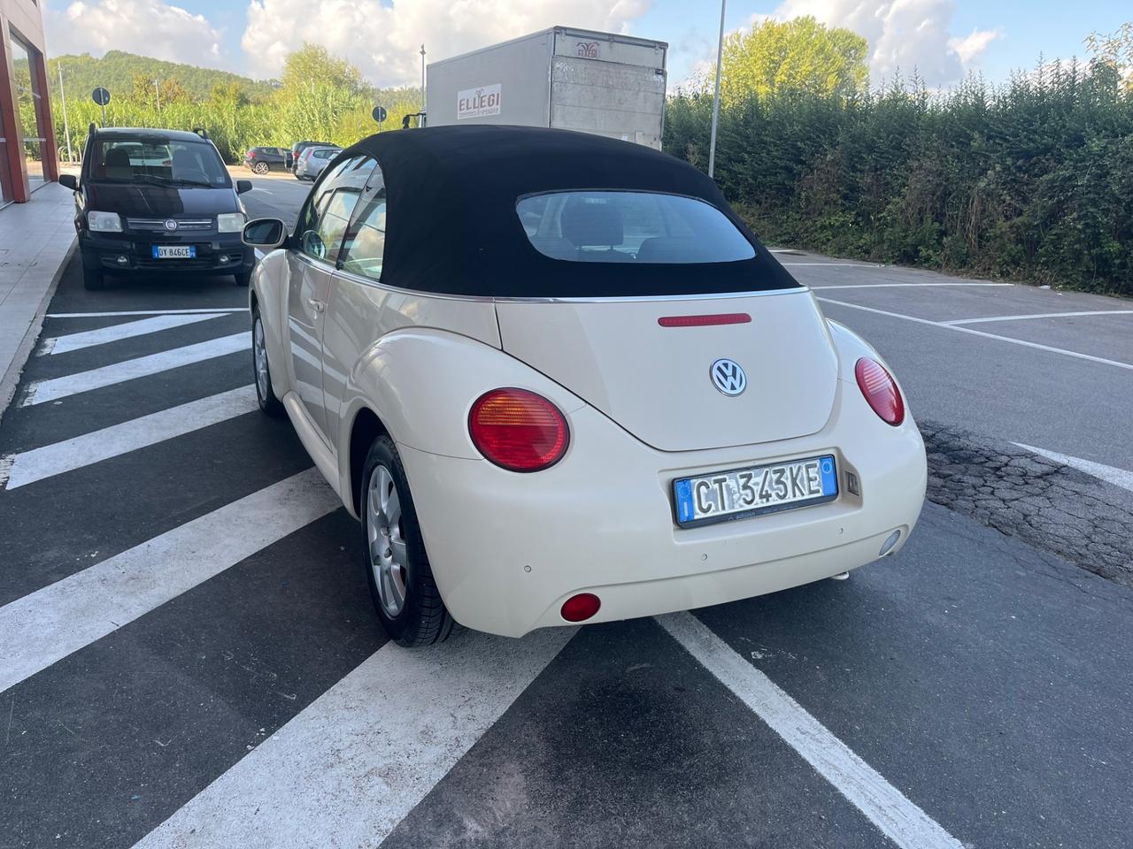 Volkswagen New Beetle 1.6 Cabrio 135.000 KM
