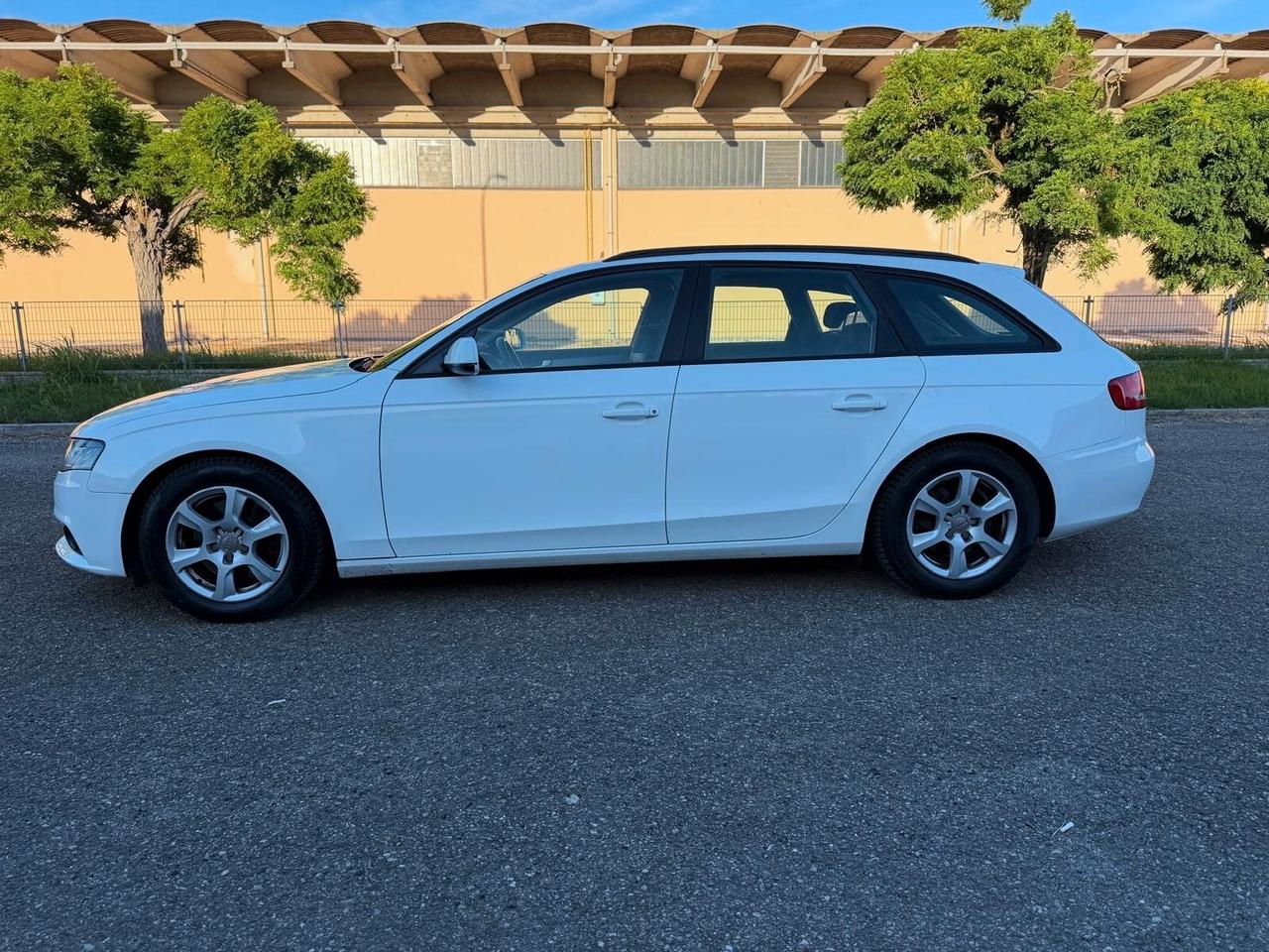 Audi A4 Avant 2.0 TDI 136 CV COME NUOVA