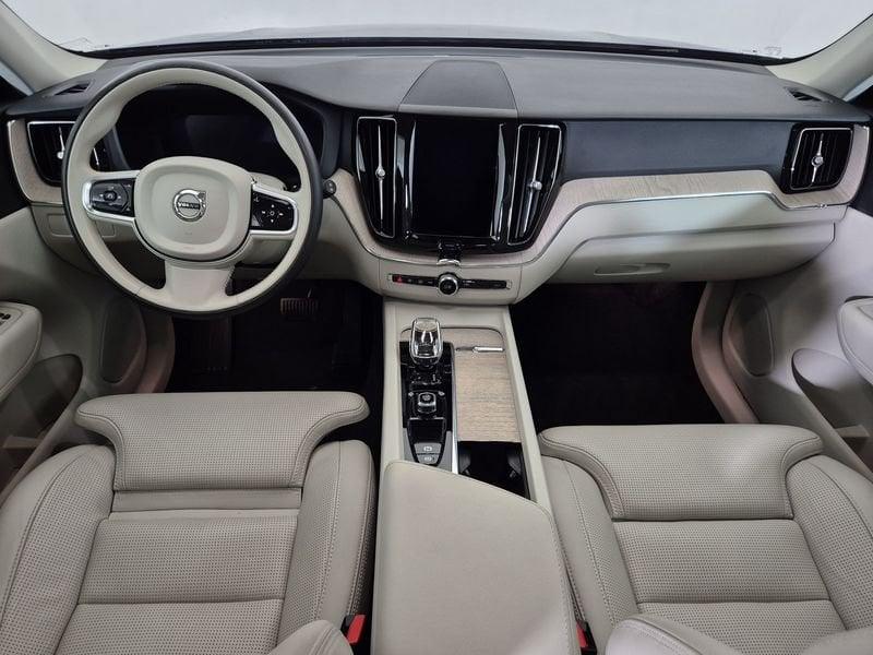 Volvo XC60 II 2022 2.0 b4 Plus Bright auto