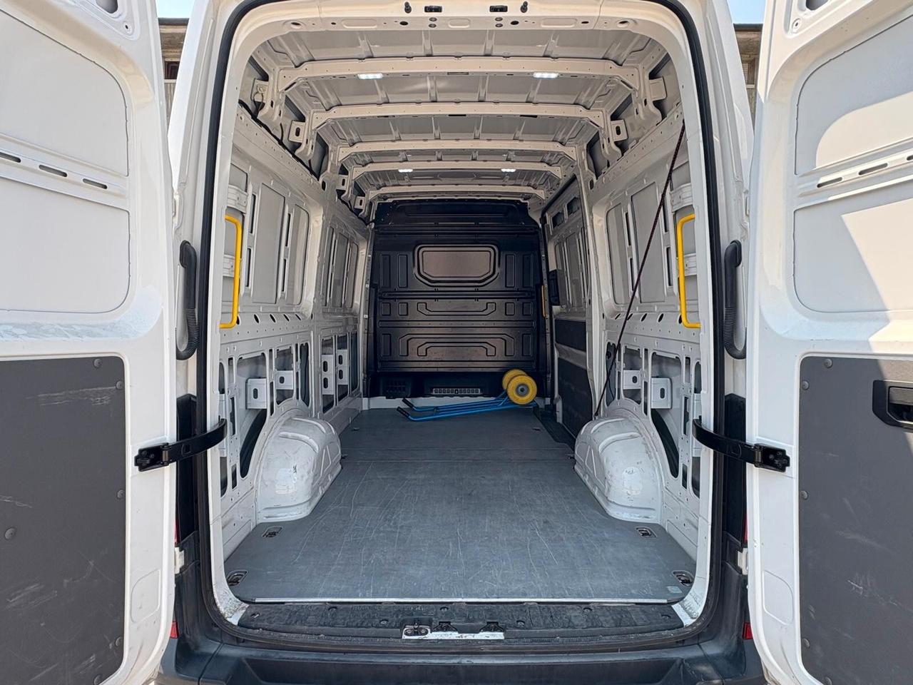 VOLKSWAGEN CRAFTER 2.0 TDi 140CV 3P