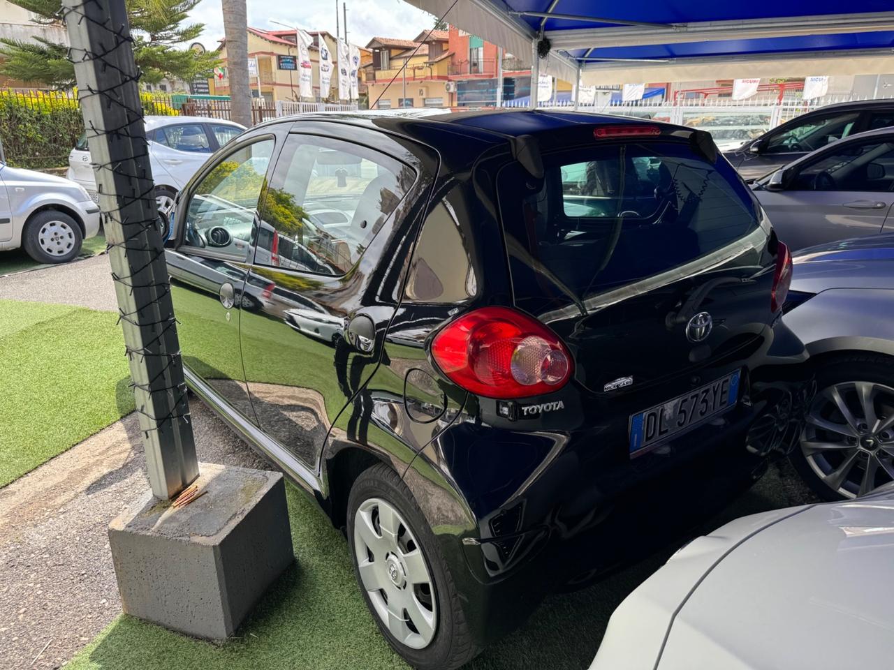 Toyota Aygo 1.0 12V VVT-i 5 porte 137.000Km