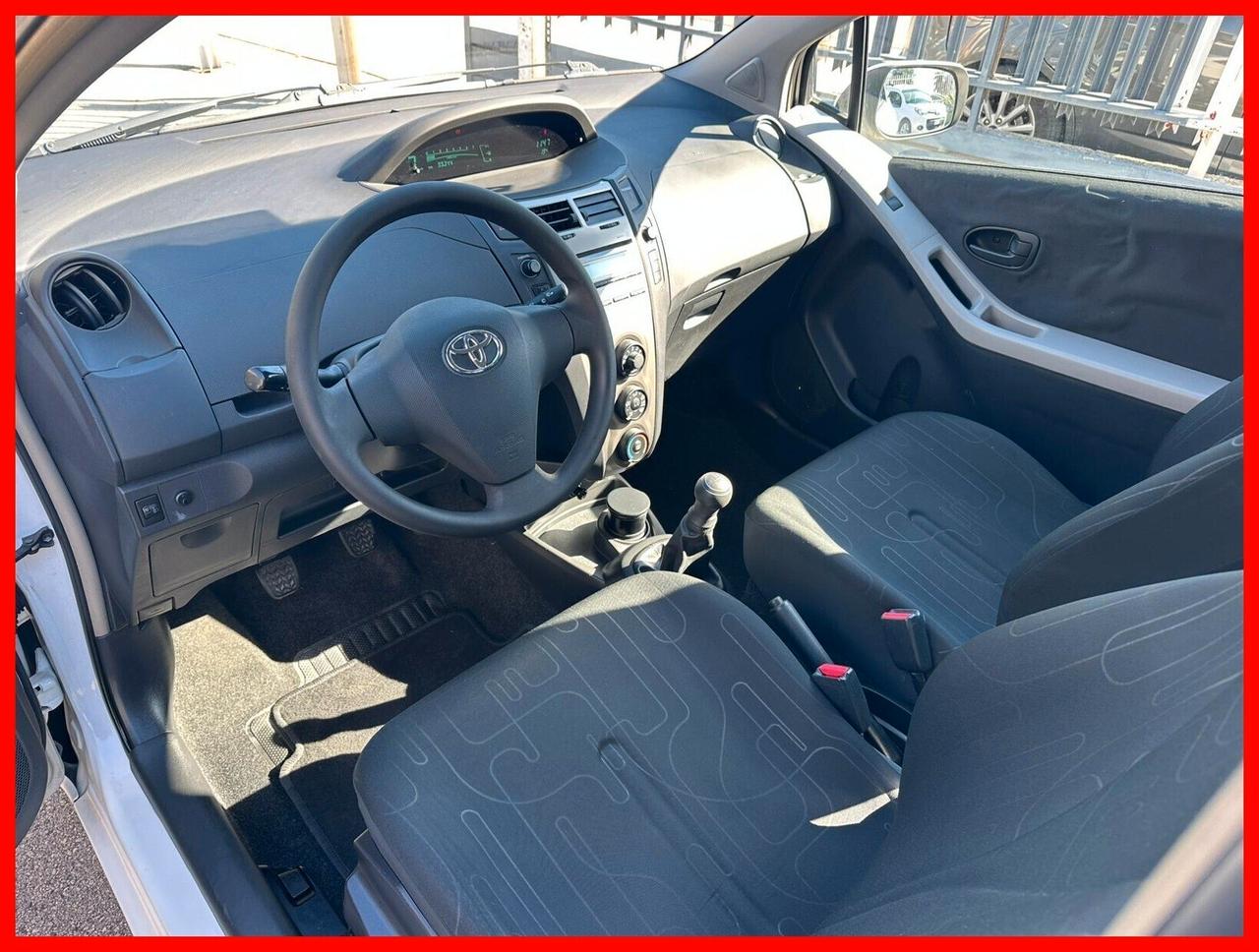 Toyota Yaris 1.0 5 porte Sol 99mila km