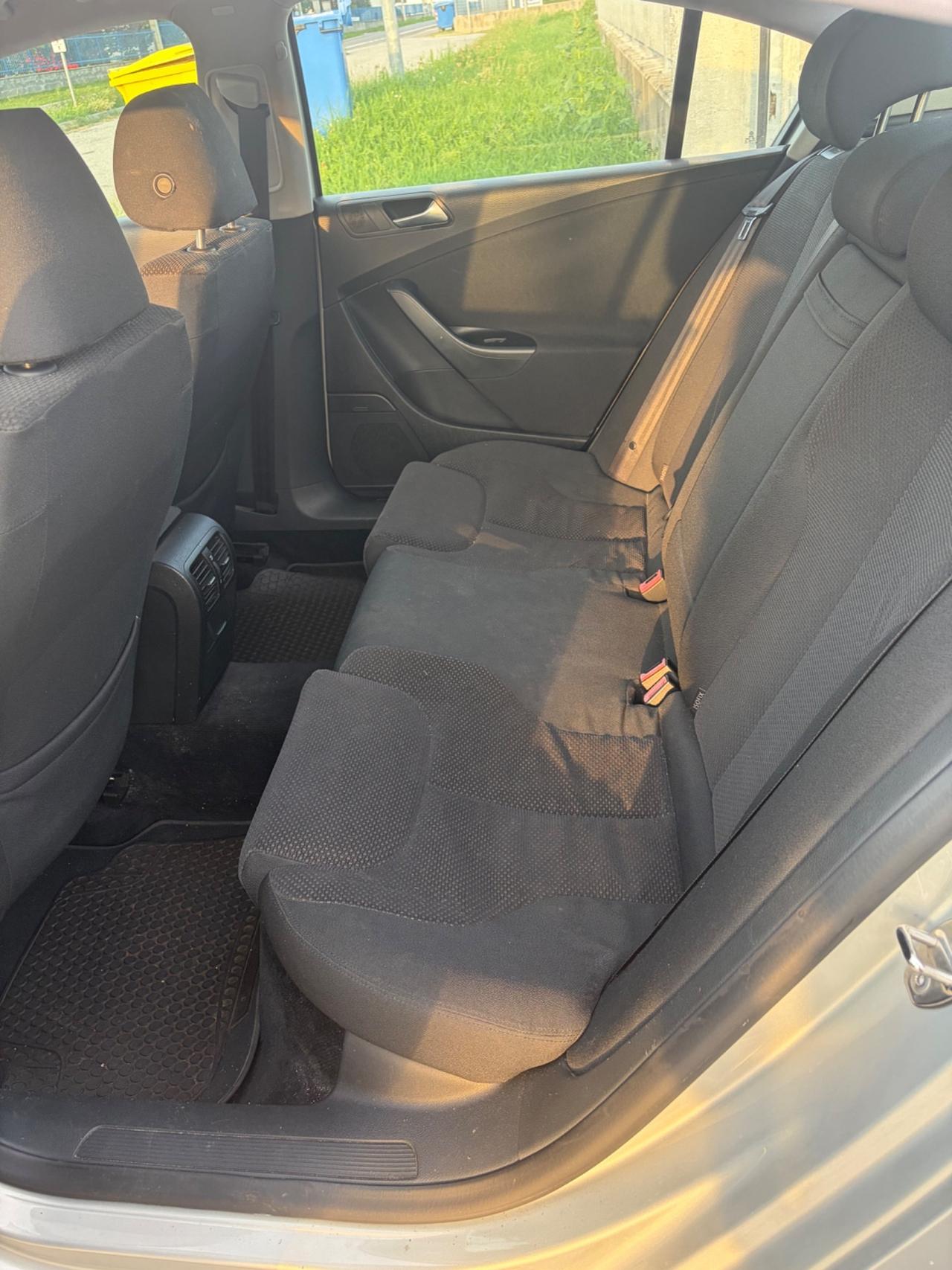 Volkswagen Passat 2.0 TDI DPF Highline