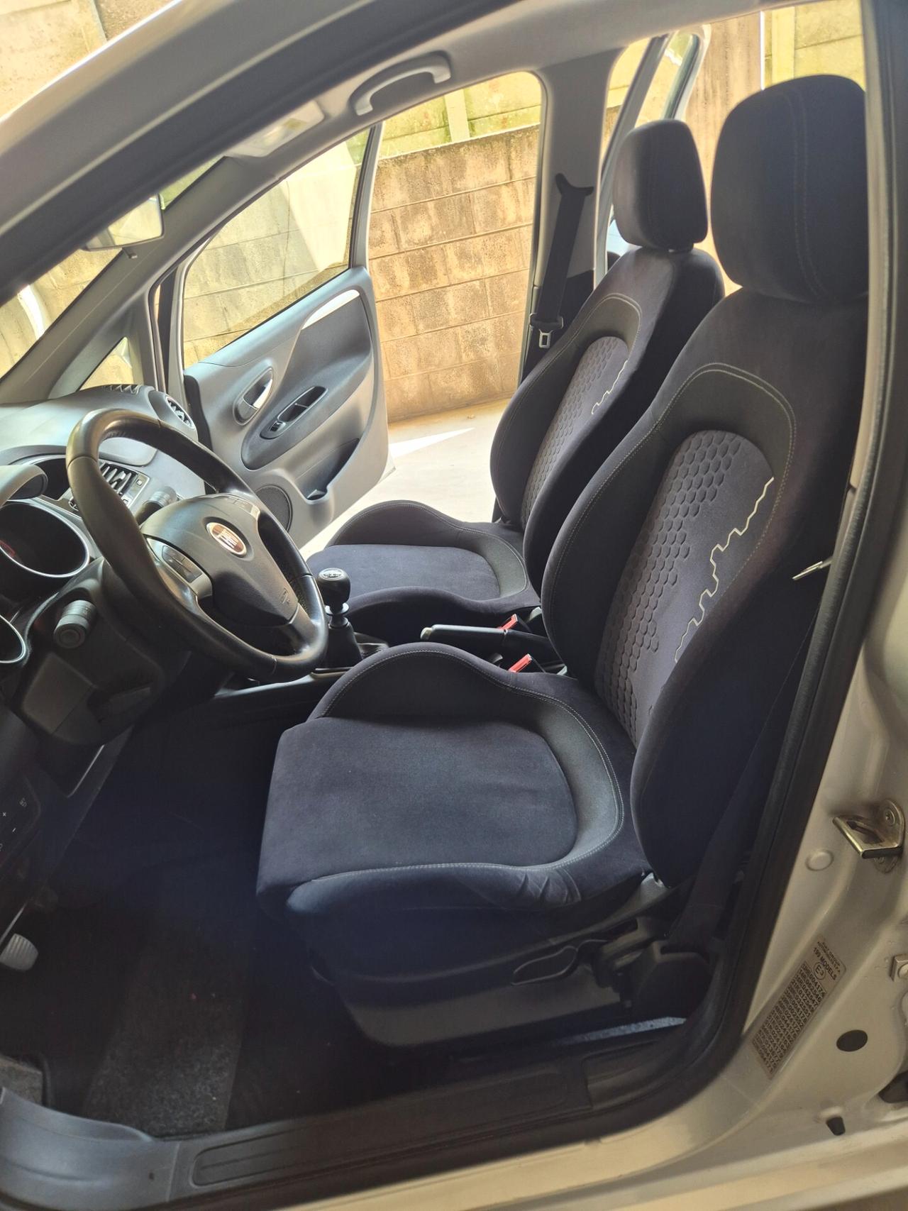 FIAT GRANDE PUNTO EURO 6 PERFETTA