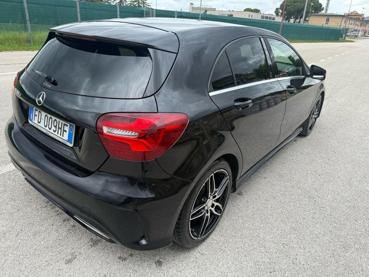 Mercedes-benz A 180 A 180 d Premium