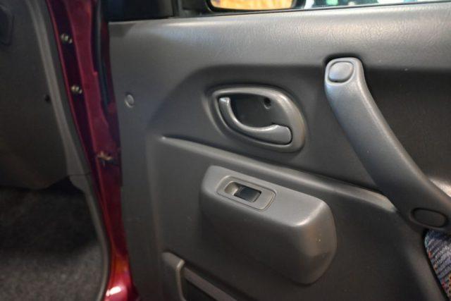 SUZUKI Jimny 1.3 RANGER GANCIO CERCHI RADIO CD CLIMA VETRI ELET