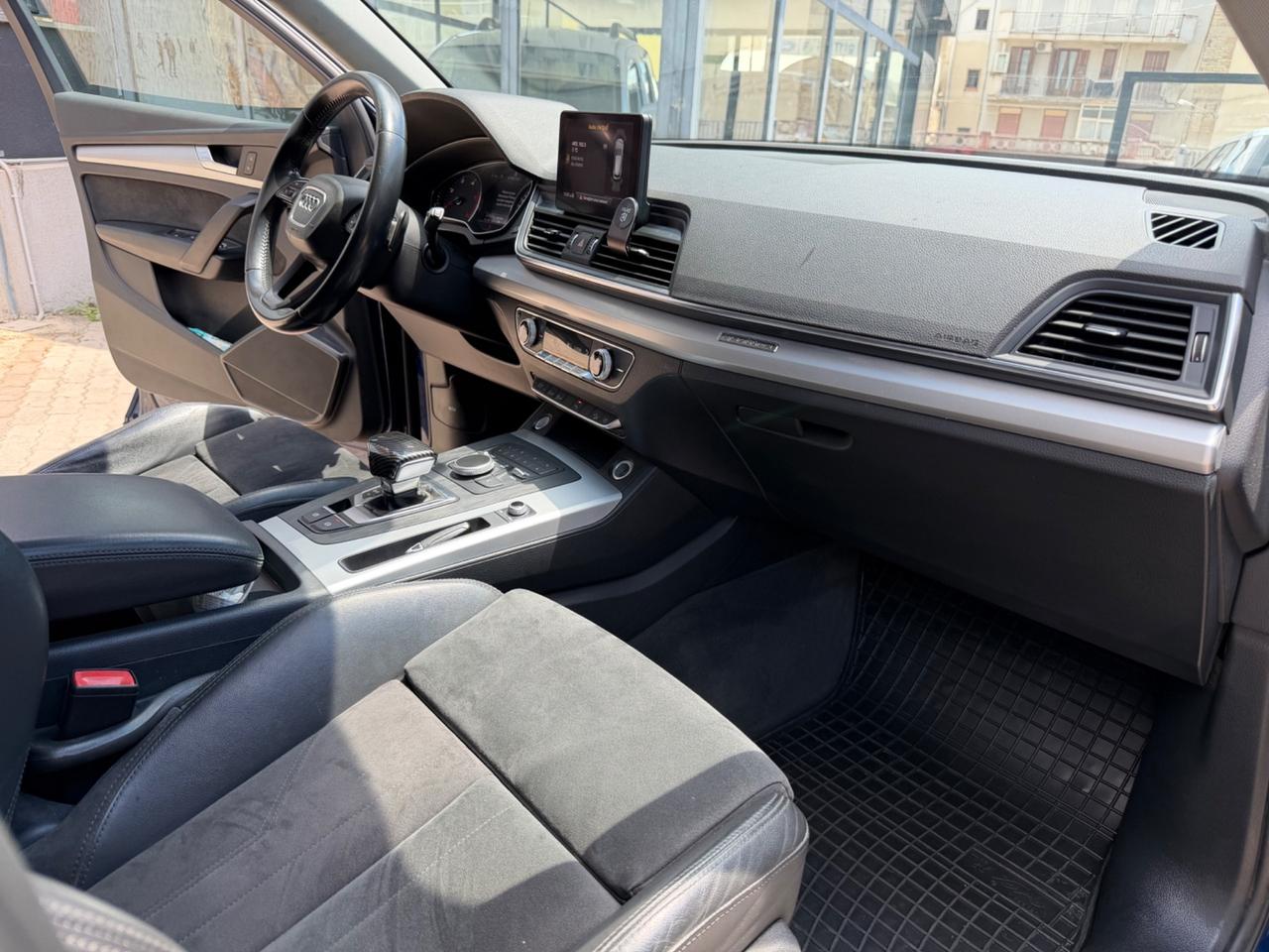 Audi Q5 35 TDI quattro S tronic Sport 05/2020