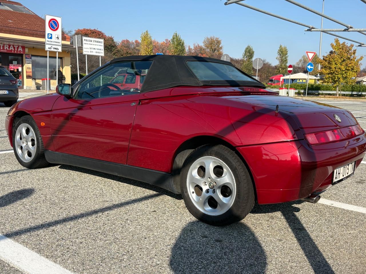 Alfa Romeo GTV Spider 2.0i 16V Twin Spark cat L