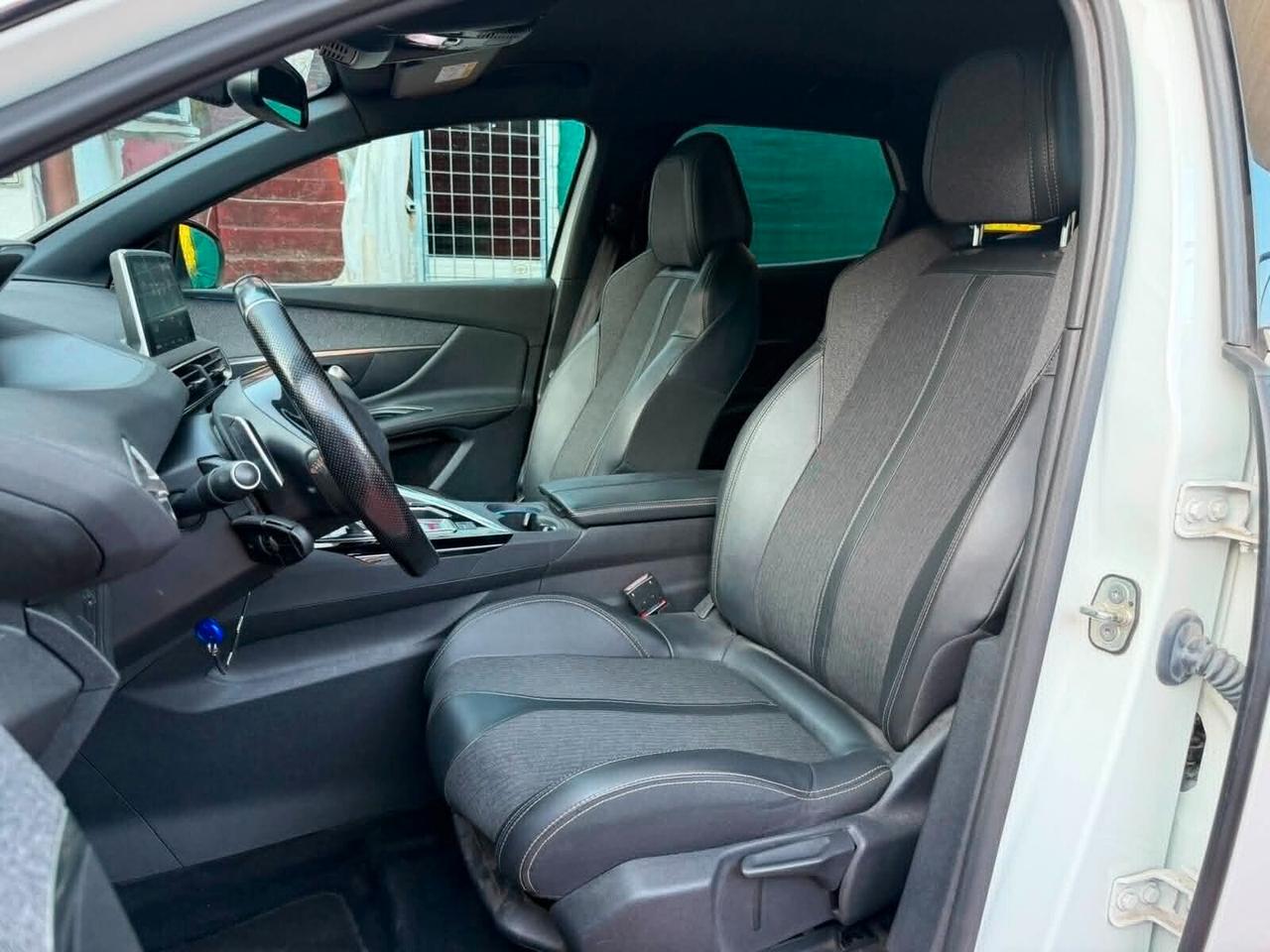 Peugeot 3008 BlueHDi 130 cv GT Line