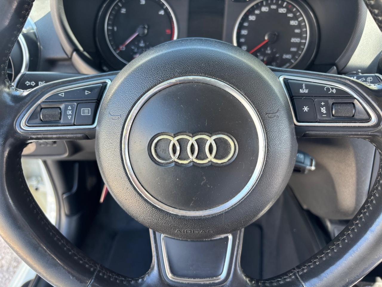 AUDI A1 1.6TDI 90CV S-LINE EURO5B