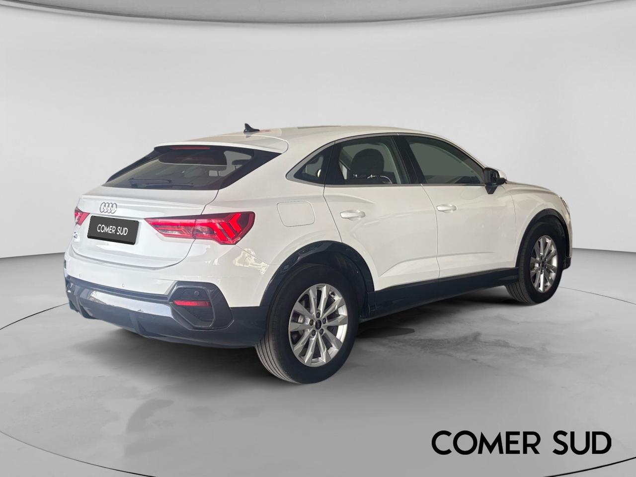 AUDI Q3 I 2019 Sportback - Q3 Sportback 35 2.0 tdi Business Plus