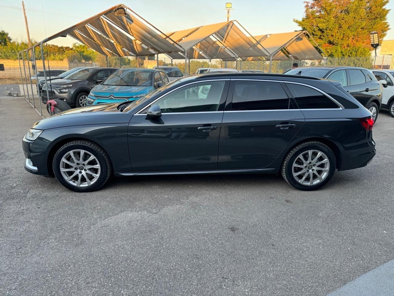 Audi A4 Avant 35 TDI/163 CV S tronic cockpit