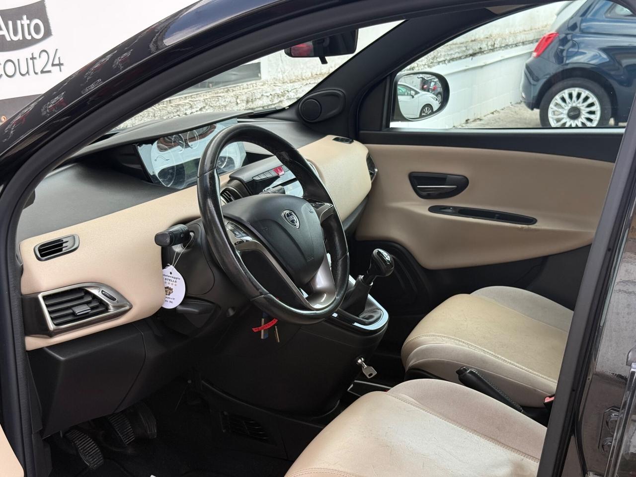 Lancia Ypsilon 1.3 MJT 16V 95 CV 5 porte S&S Platinum