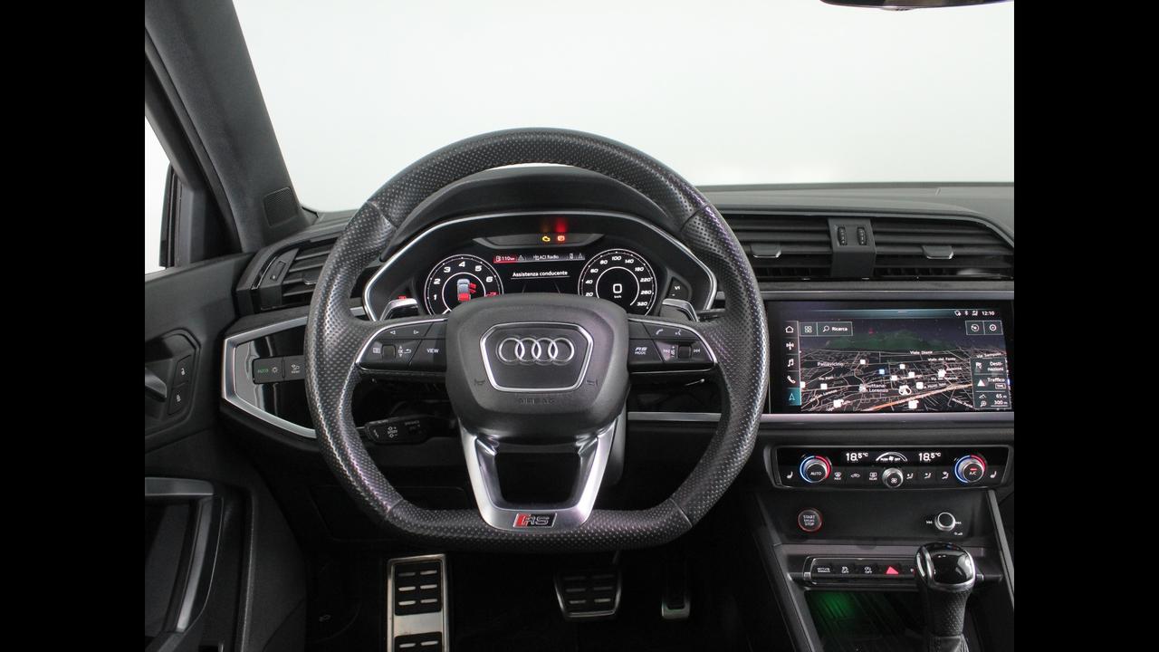AUDI Q3 2019 Sportback - Q3 Sportback RS 2.5 quattro s-tronic