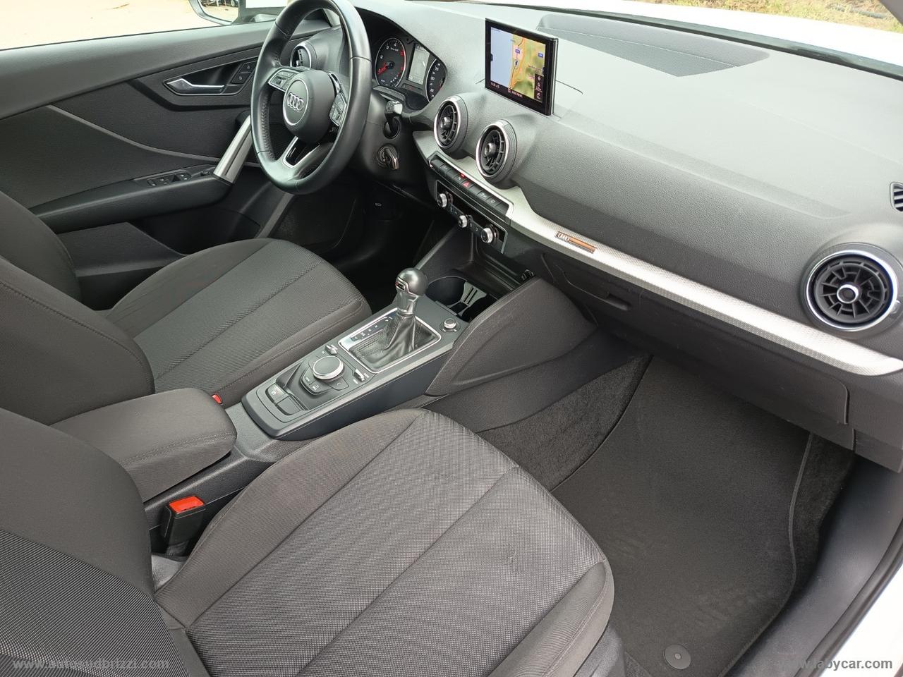 AUDI Q2 30 TDI S tronic Business