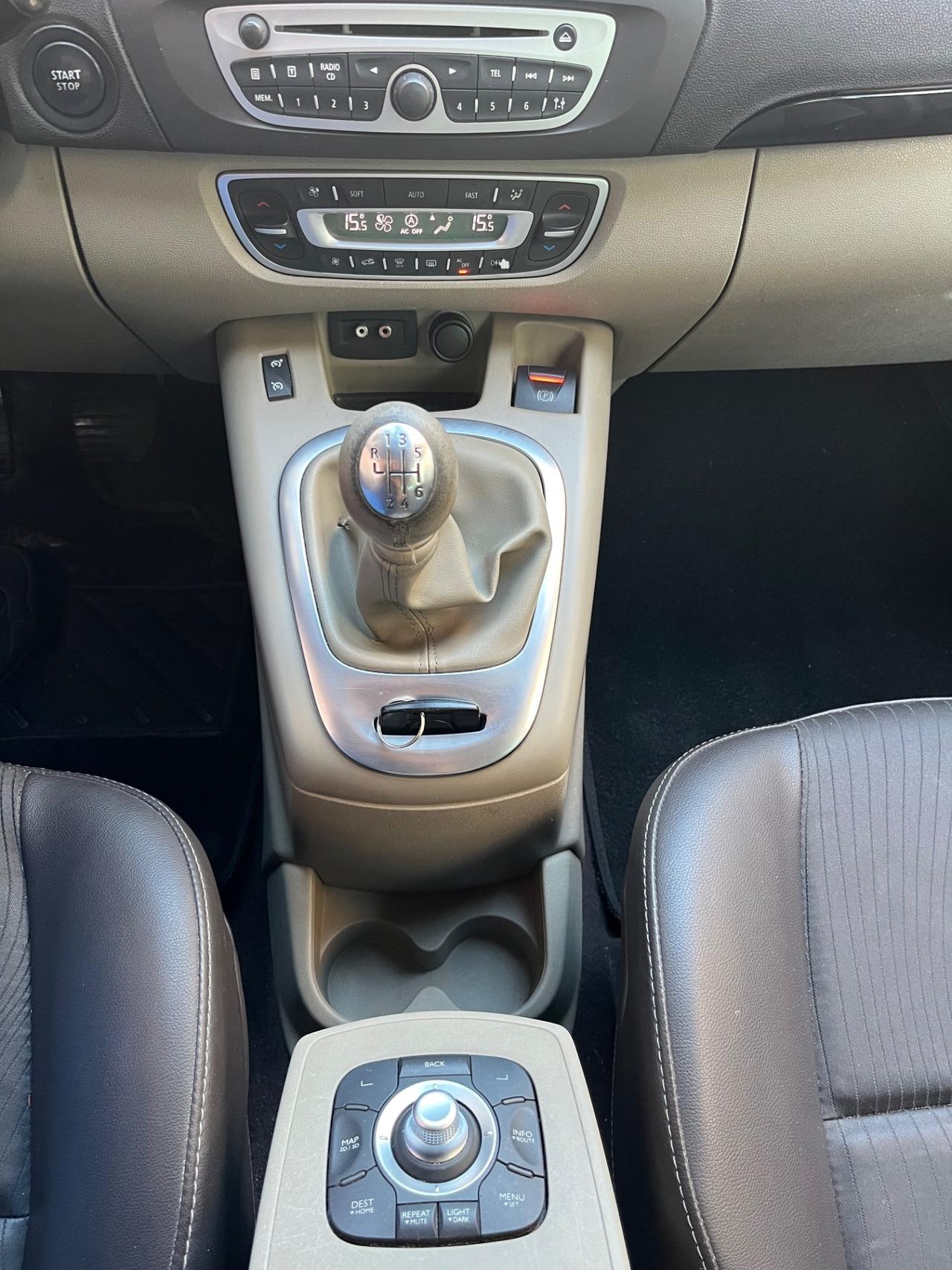 Renault Scénic X-mod 1.9 dCi 130CV